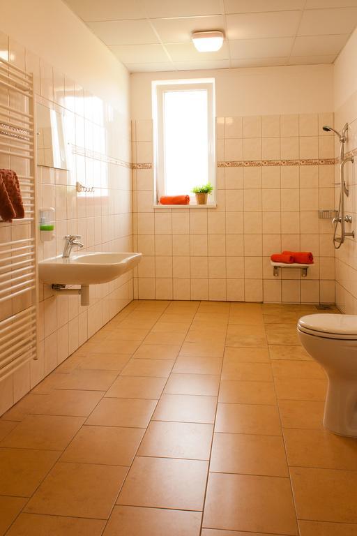 Apartmany Reko Kadan Ngoại thất bức ảnh